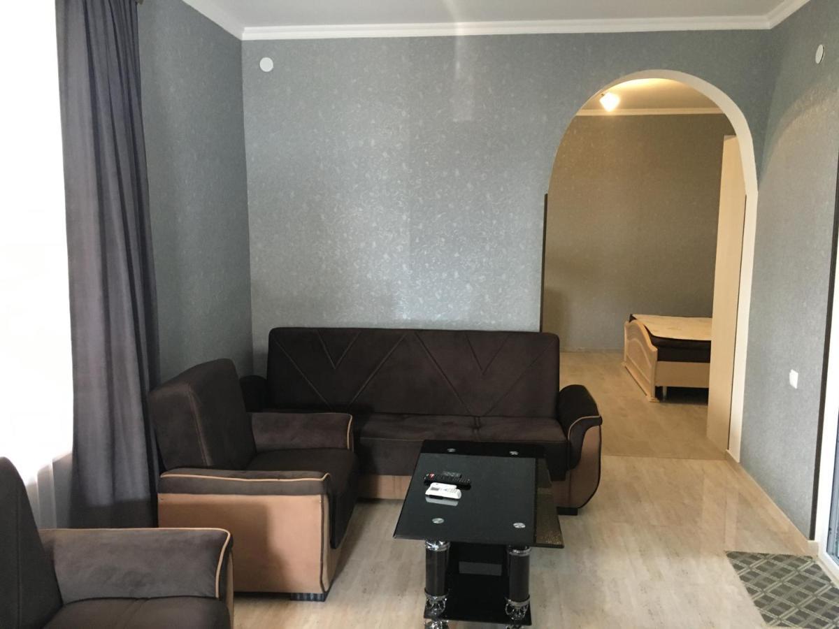 Edward'S Guesthouse Lagodekhi Ngoại thất bức ảnh